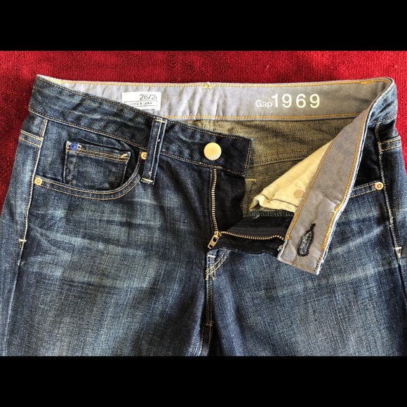 Gap Jeans Size 26/2 Long & Lean 1969, Boot Cut Dark Wash EUC - Picture 8 of 9